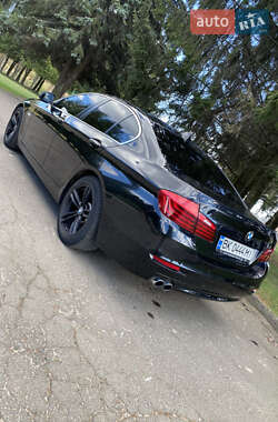 Седан BMW 5 Series 2014 в 
