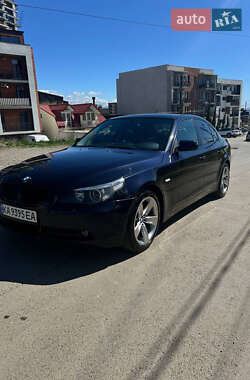 Седан BMW 5 Series 2005 в 