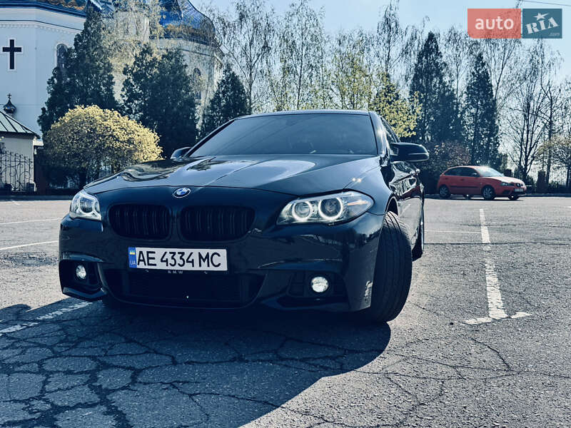 Седан BMW 5 Series 2014 в Кривом Роге