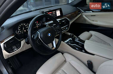 Седан BMW 5 Series 2019 в 