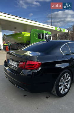 Седан BMW 5 Series 2012 в 