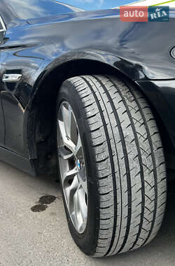 Седан BMW 5 Series 2012 в 