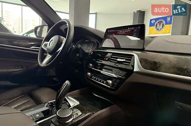 Универсал BMW 5 Series 2019 в 