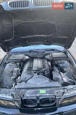 Седан BMW 5 Series 2001 в 
