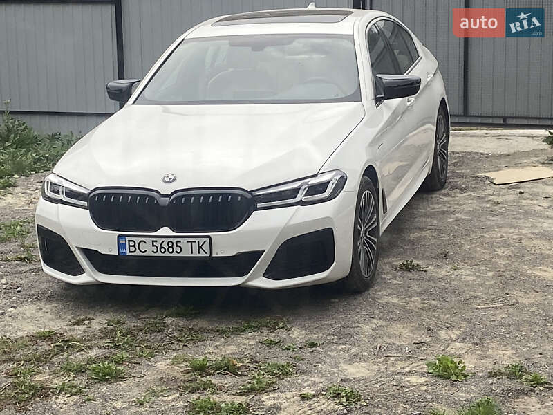 Седан BMW 5 Series 2017 в Львове