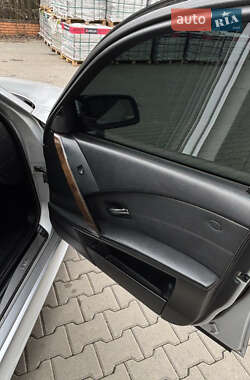 Седан BMW 5 Series 2004 в 