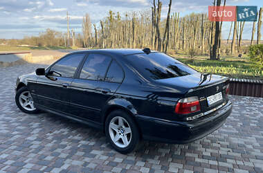 Седан BMW 5 Series 2001 в 