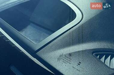 Седан BMW 5 Series 2012 в 