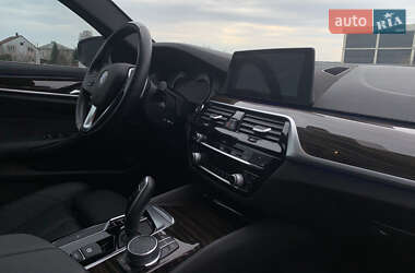 Седан BMW 5 Series 2018 в 