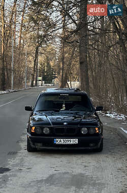 Седан BMW 5 Series 1995 в Киеве