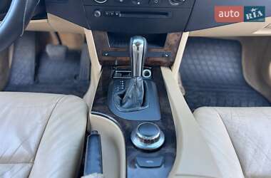Седан BMW 5 Series 2005 в 