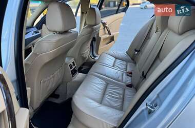 Седан BMW 5 Series 2005 в 