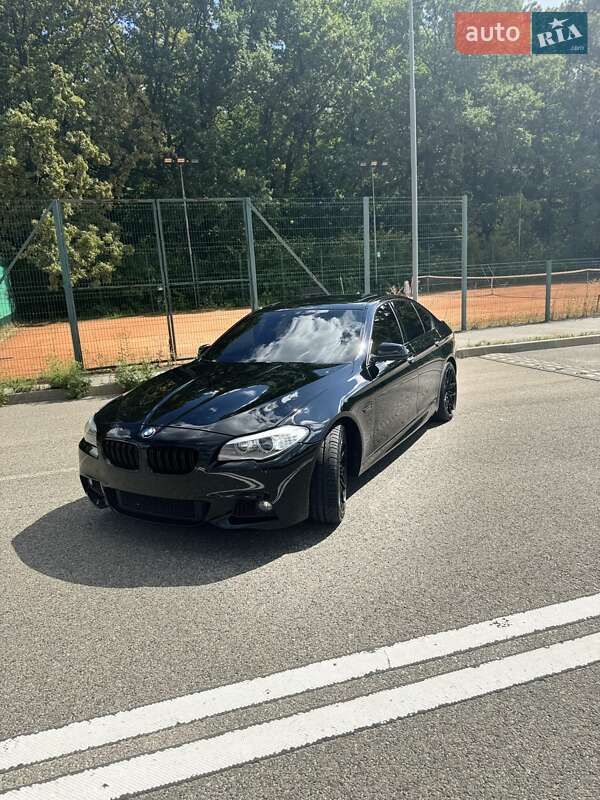 BMW 5 Series 2012