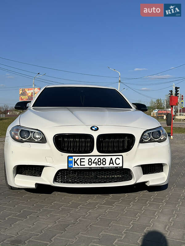 Седан BMW 5 Series 2014 в 