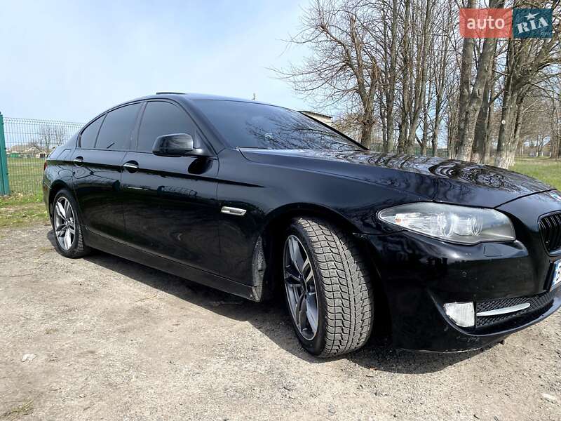 Седан BMW 5 Series 2010 в Сумах