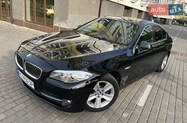 Седан BMW 5 Series 2013 в 
