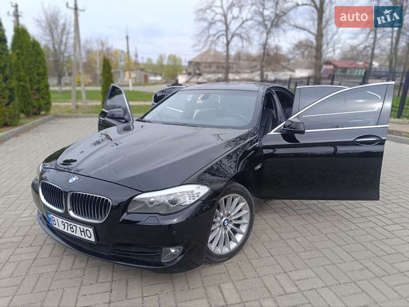 Седан BMW 5 Series 2010 в Прилуках