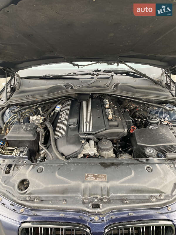Седан BMW 5 Series 2003 в Киеве