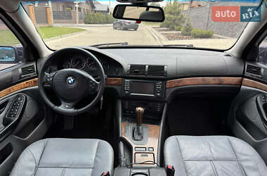Седан BMW 5 Series 2001 в 