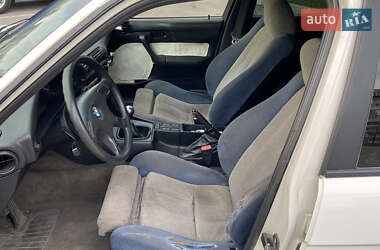 Седан BMW 5 Series 1989 в 