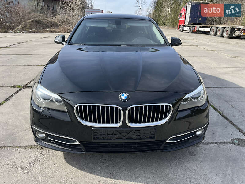 Седан BMW 5 Series 2013 в Черновцах