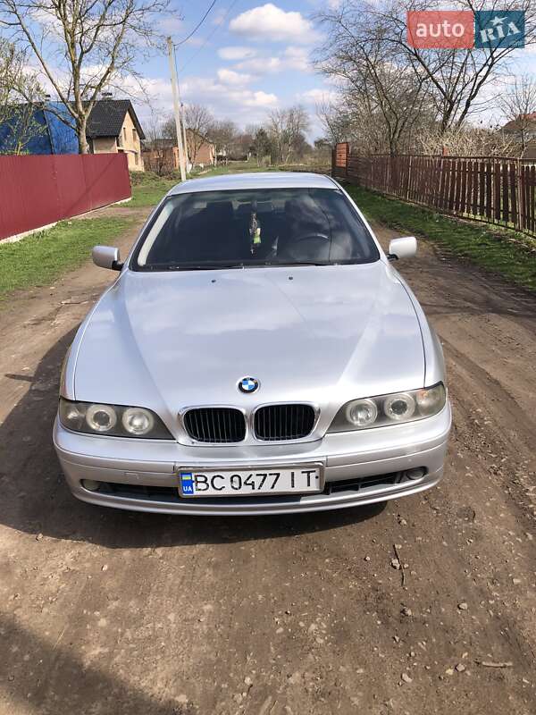 Седан BMW 5 Series 2002 в Львове