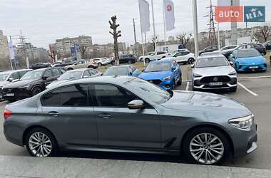 Седан BMW 5 Series 2019 в 