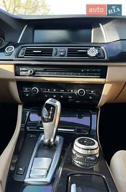 Седан BMW 5 Series 2010 в 