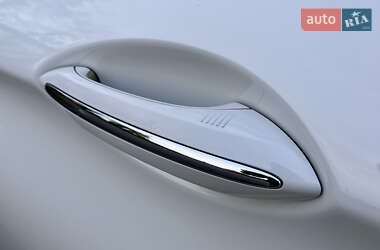 Седан BMW 5 Series 2012 в 
