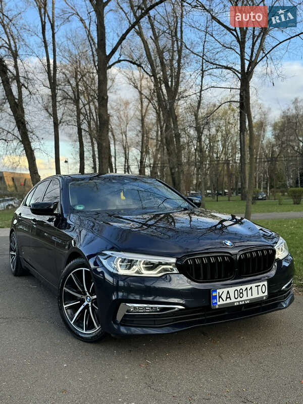 Седан BMW 5 Series 2017 в 
