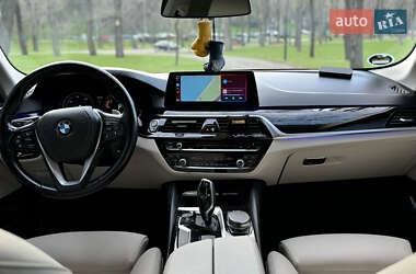 Седан BMW 5 Series 2017 в 