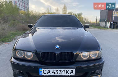Седан BMW 5 Series 2000 в 