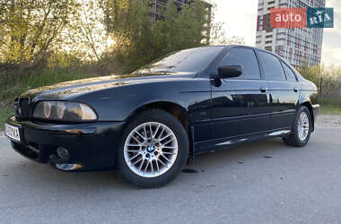 Седан BMW 5 Series 2000 в 