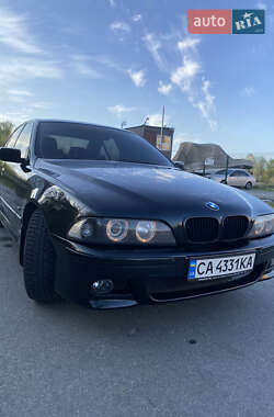 Седан BMW 5 Series 2000 в 