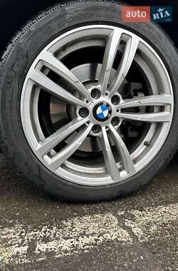 Седан BMW 5 Series 2012 в 