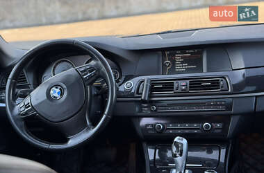 Седан BMW 5 Series 2010 в 