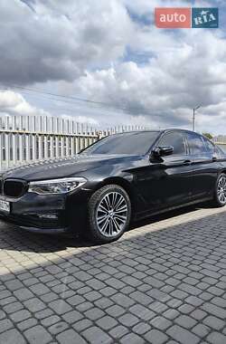 Седан BMW 5 Series 2017 в 