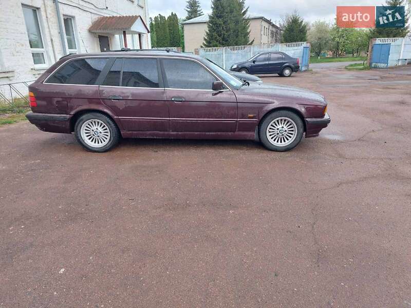 Универсал BMW 5 Series 1995 в Варве