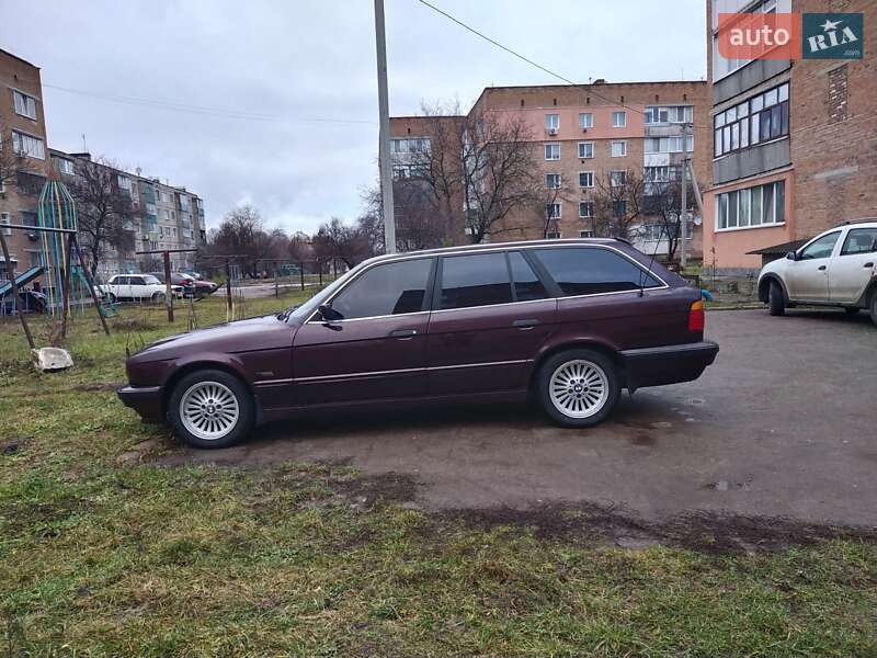 Универсал BMW 5 Series 1995 в Варве