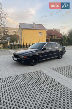 Седан BMW 5 Series 1998 в Самборе