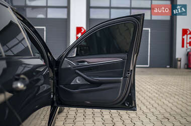 Седан BMW 5 Series 2017 в 