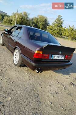 Седан BMW 5 Series 1990 в 
