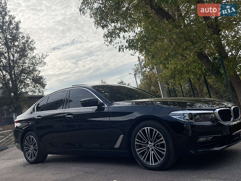 Седан BMW 5 Series 2017 в Харькове