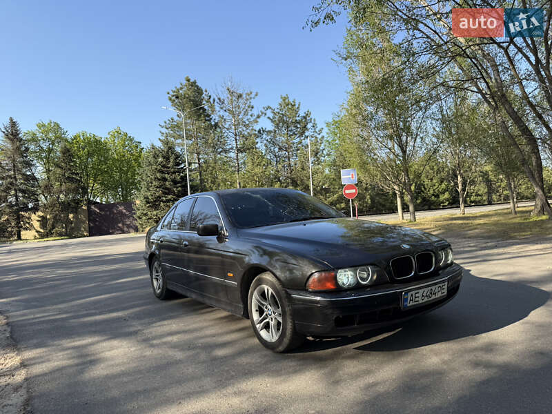 Седан BMW 5 Series 1998 в 