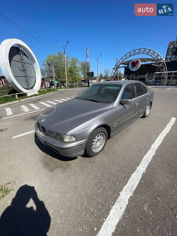 BMW 5 Series 1999
