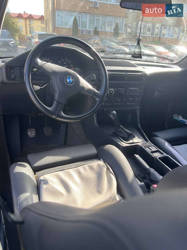 Седан BMW 5 Series 1991 в Києві