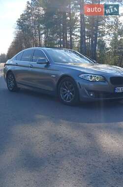 Седан BMW 5 Series 2012 в 