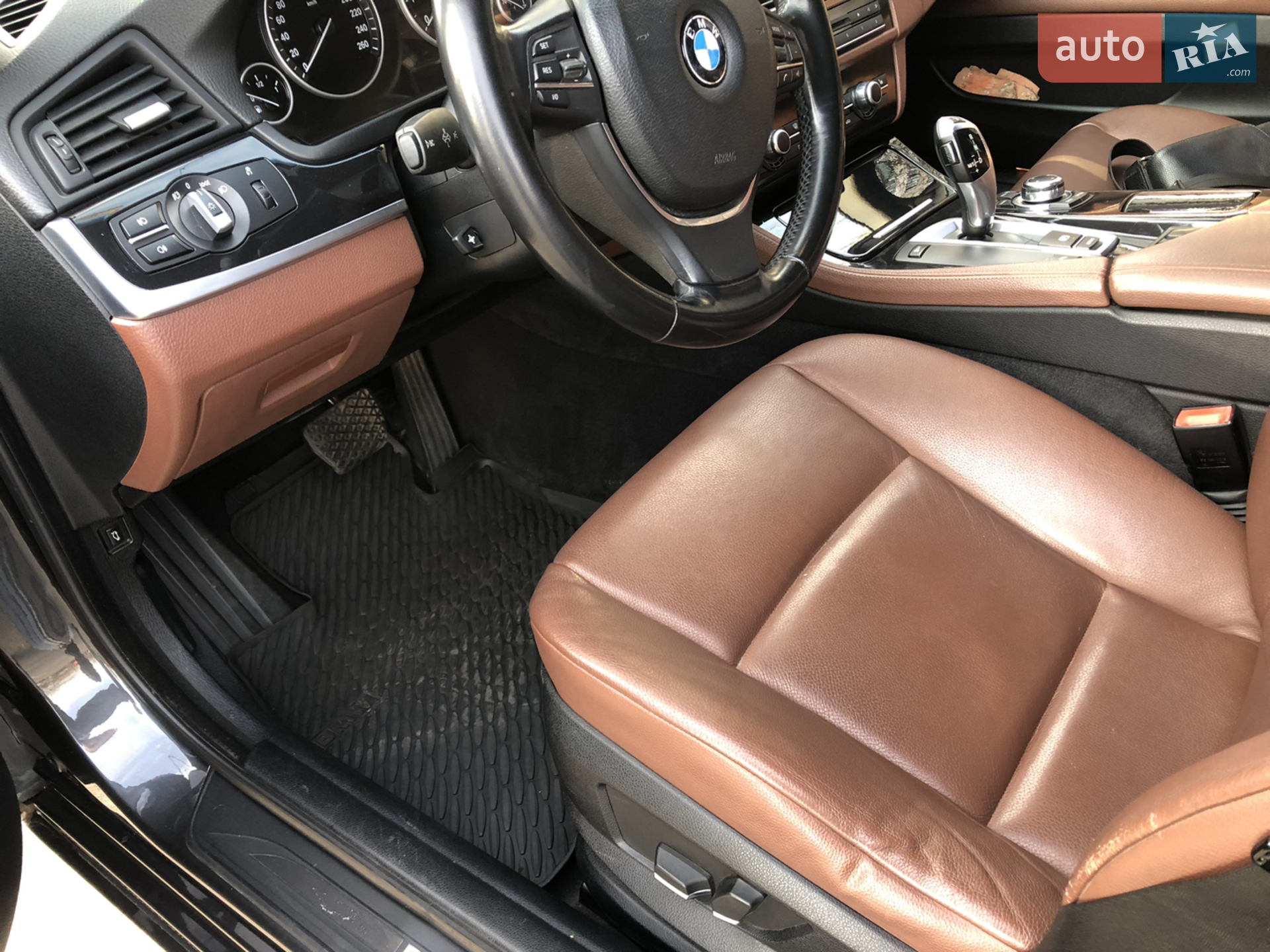 2010 BMW 5er - мініатюра 13