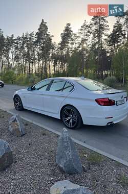Седан BMW 5 Series 2012 в 