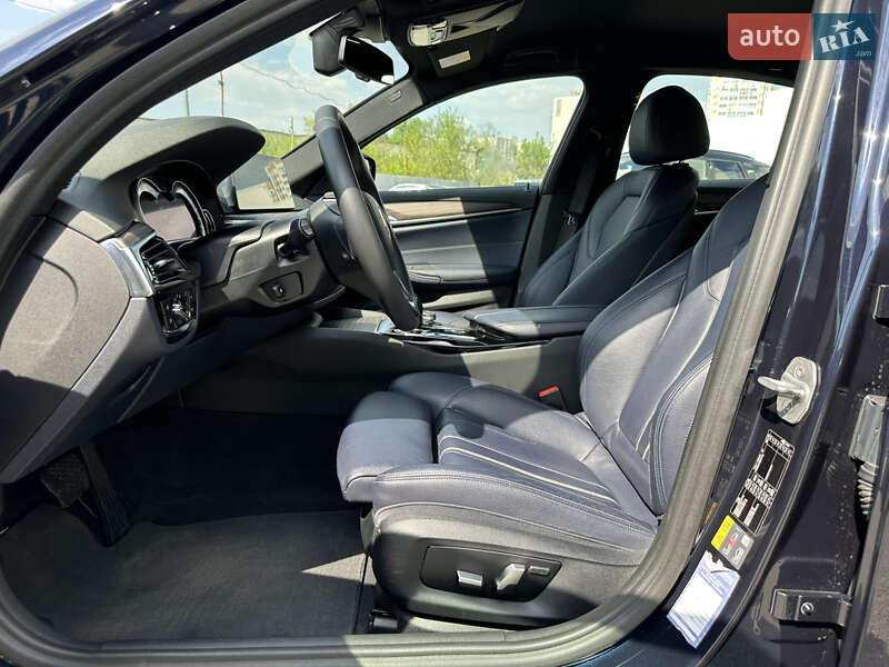 Седан BMW 5 Series 2017 в Киеве фото 17 Седан BMW 5 Series 2017 в Киеве